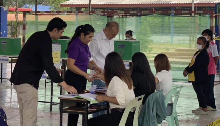 กกต.ปทุมฯ แจงเลือกตั้งเทศบาลธัญญบุรี ไม่มีเรื่องบัตรเกิน-บัตรหาย แต่มีร้องผิด กม.เลือกตั้ง อยู่ระหว่